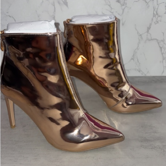 Cape Robbin Metallic Rose Gold Ankle Boots - Picture 3 of 8